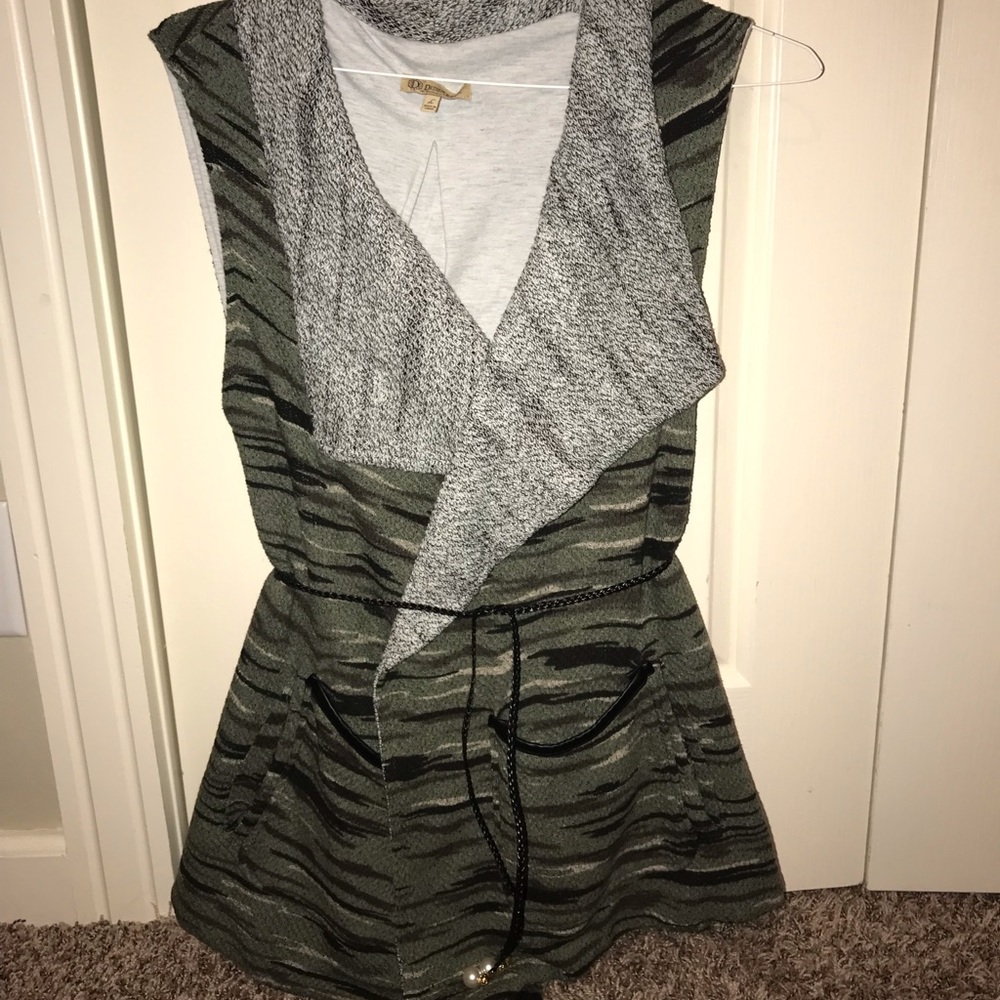 Democracy vest- large